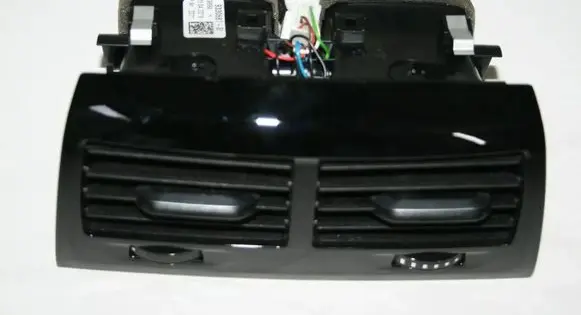 BMW 5 G30 G31 G38 Rear air vent grill 9330687