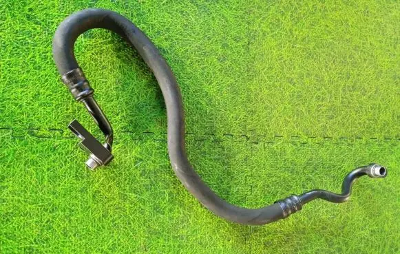 BMW M5 Oil cooling pipe 2282912
