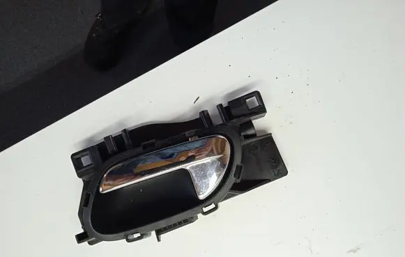 Front door interior handle
