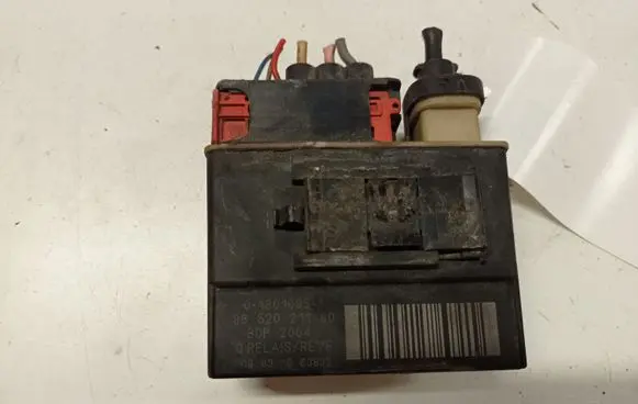 Citroen C5 Glow plug pre-heat relay 9652021180