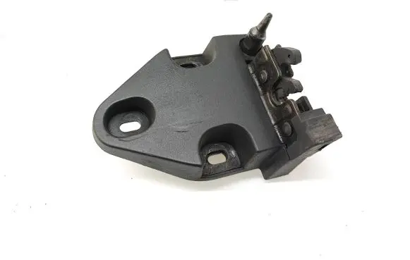 Opel Vivaro Loading door lock 