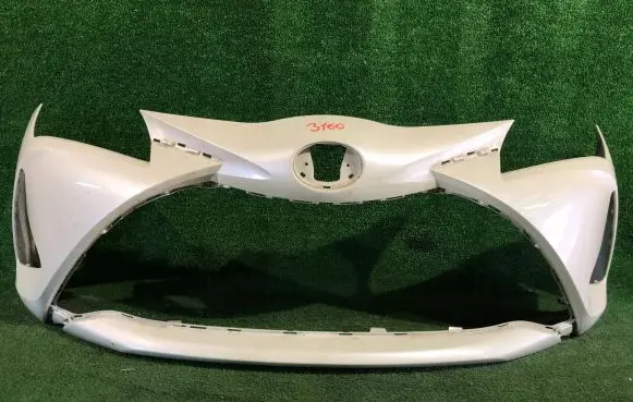 Toyota Yaris Front bumper 521190DA40