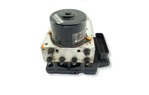 Volkswagen Bora ABS Pump 1C0907379 6X0614517