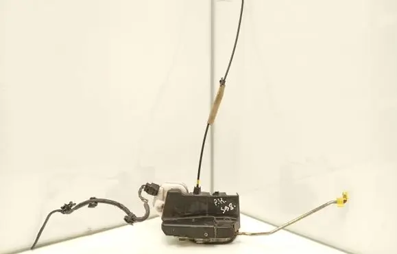 Mitsubishi Pajero Front door lock 02730