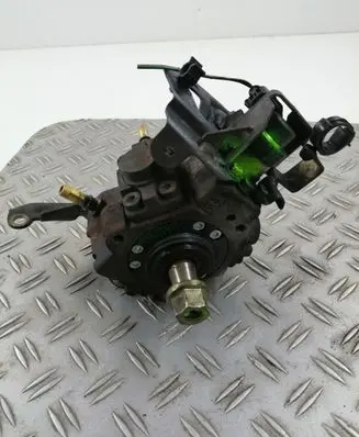 Ford Focus Fuel injection high pressure pump 0445010102 9656300380