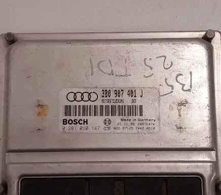 Volkswagen PASSAT B5 Engine control unit/module 3B0907401J 0281010147 28RTE470