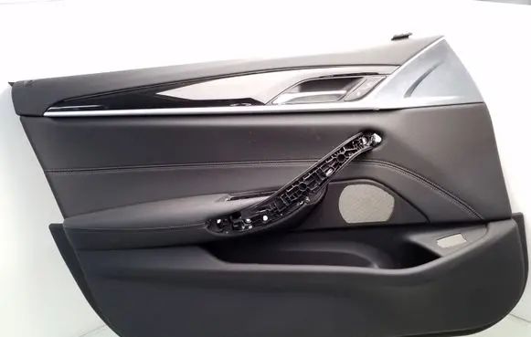 BMW 5 G30 G31 Front door card panel trim 2844126