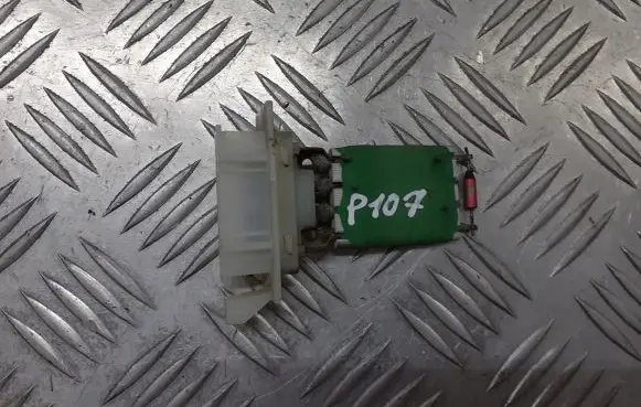 Peugeot 107 Heater blower fan relay 