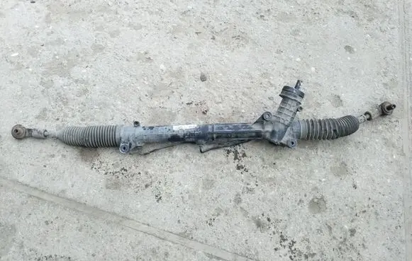 Volkswagen PASSAT B5.5 Steering rack