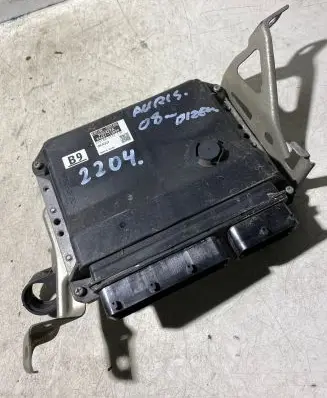 Toyota Auris 150 Engine control unit/module 8966112B90