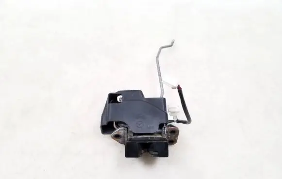 Loading door lock