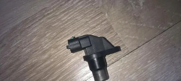 Volvo XC90 Camshaft position sensor 0232103033 8631533