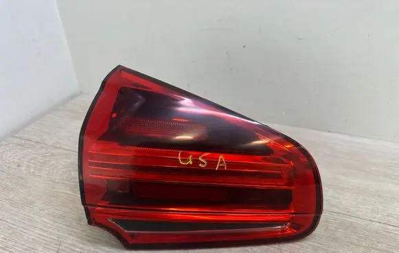 Porsche Cayenne (92A) Tailgate rear/tail lights 7P5945307G 95863106500