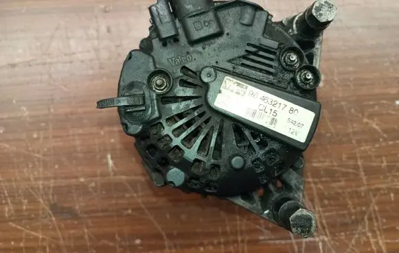 Citroen C4 I Generator/alternator 9646321780