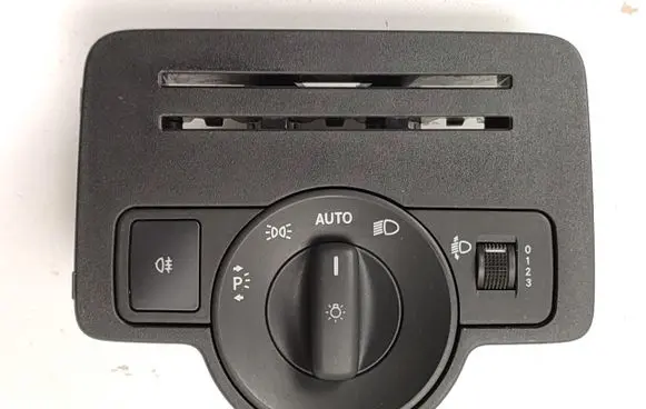 Mercedes-Benz Vito Viano W447 Light switch 4476891039