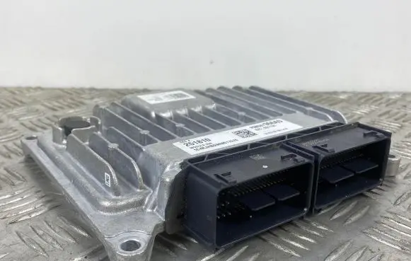 Jeep Grand Cherokee WL Engine control unit/module 68437018AJ P68537966AD 68537966AD
