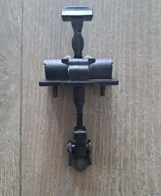 Opel Mokka B Front door check strap stopper AVD