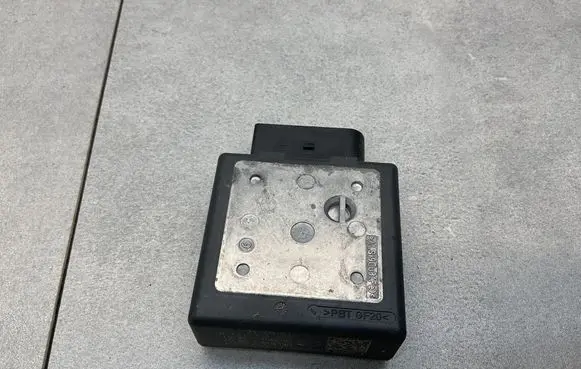 Audi A3 S3 8V Fuel injection pump control unit/module 5Q0906121M