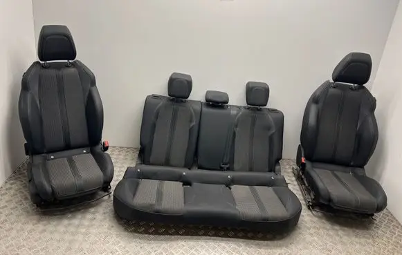 Peugeot 2008 II Interior set 