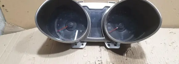 Hyundai Veloster Speedometer (instrument cluster) 940032V730