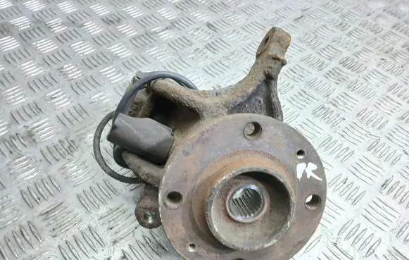 Peugeot 207 Front wheel hub spindle knuckle