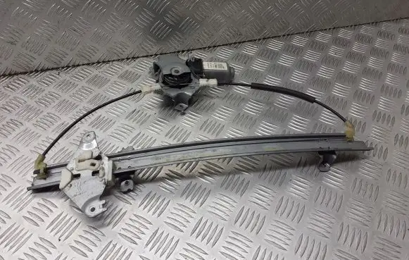 Nissan Almera N16 Front door window regulator with motor 400601T3