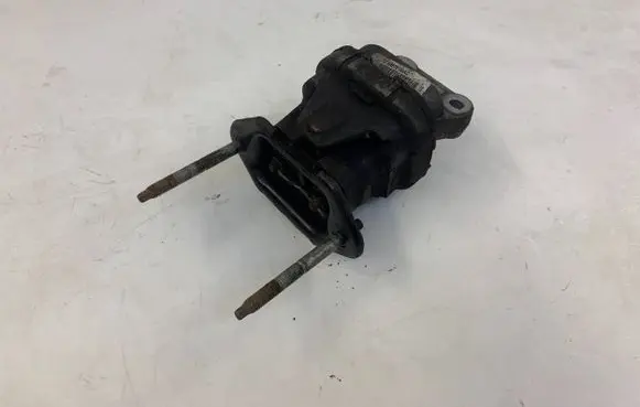 Chrysler 300 - 300C Engine mount bracket 04578190AC