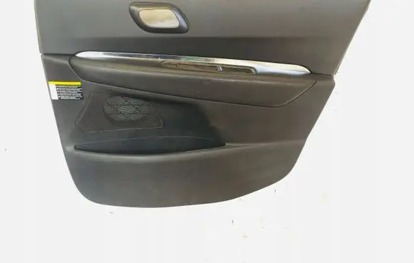Peugeot 5008 Front door card panel trim