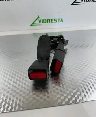 Honda HR-V Middle seatbelt buckle (rear) 2501003AA A011