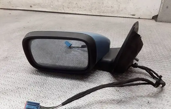 Volvo V50 Front door electric wing mirror E11015850