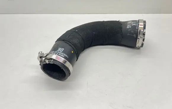 Audi Q7 4M Intercooler hose/pipe 4M0145737