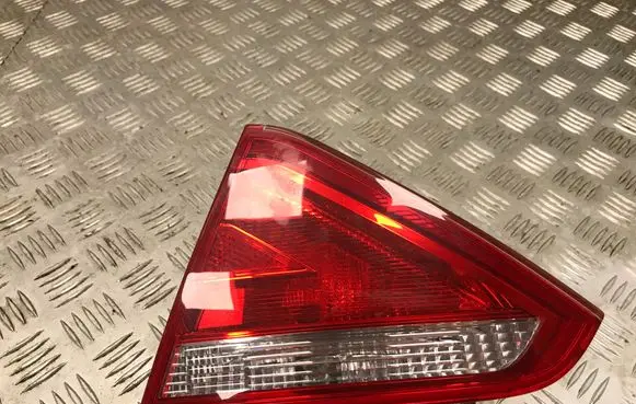 Audi A5 8T 8F Tailgate rear/tail lights 8T0945094