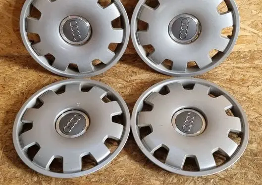 Audi A4 S4 B7 8E 8H R16 wheel hub/cap/trim 4B0601147D