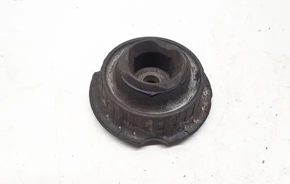 Volkswagen Touareg I Coil spring mount 7L0412327
