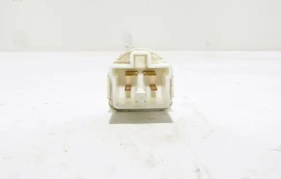 Suzuki Grand Vitara I Brake pedal sensor switch