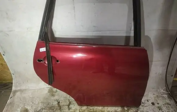 Rear door