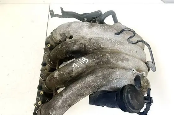 Audi A6 S6 C4 4A Intake manifold 058133213 2900300121