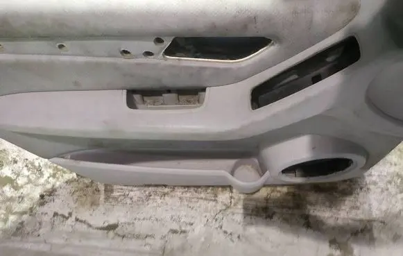 Mercedes-Benz B W245 Front door card panel trim