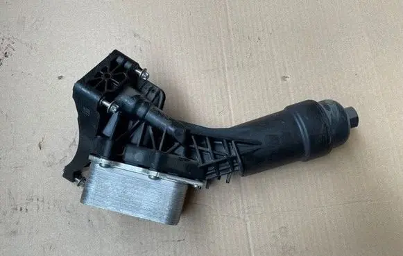 BMW X4 F26 Engine oil radiator 72434199