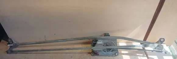 Front wiper linkage and motor