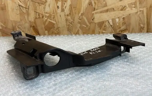 BMW 3 E46 Headlight/headlamp mounting bracket 58201