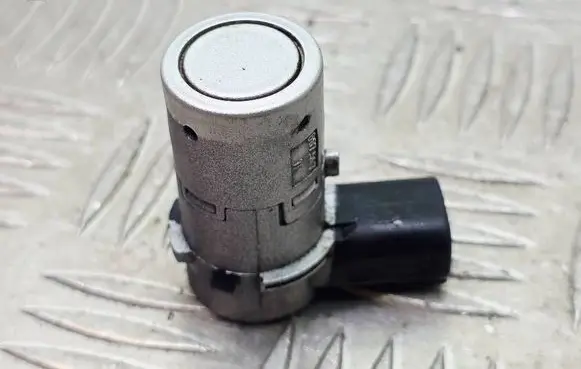 BMW 5 E60 E61 Parking PDC sensor 6989075