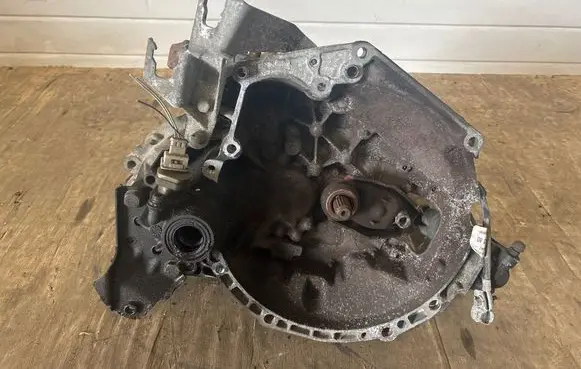 Peugeot 1007 Manual 5 speed gearbox 20CQ08 0119706