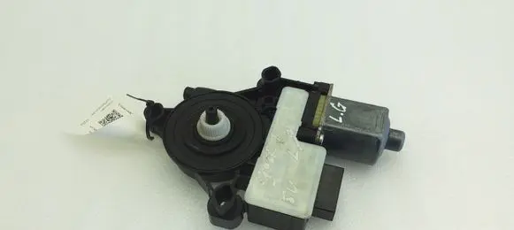 Volkswagen Golf Sportsvan Rear door window regulator motor 0130822695 5Q0959811
