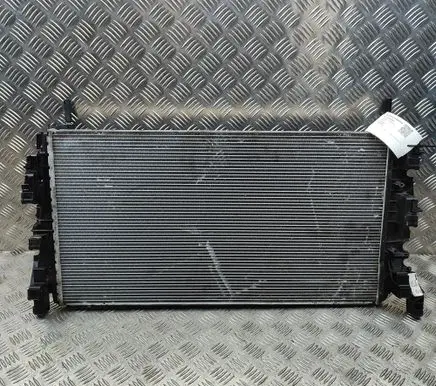 BMW X1 F48 F49 Coolant radiator 7643331