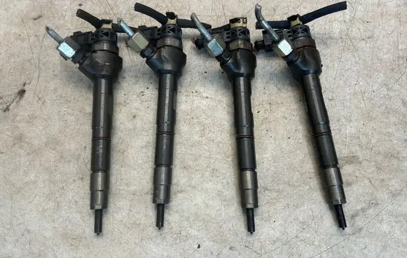Skoda Octavia Mk3 (5E) Fuel injectors set 0445110477 04L130277G