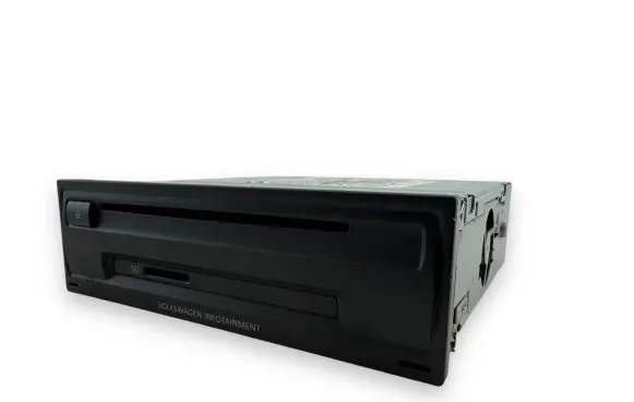 Volkswagen Golf VII Radio/CD/DVD/GPS head unit 5G0035820A