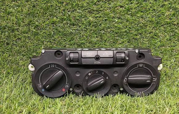 Volkswagen Golf Plus Climate control unit 1K0820047DG 5HB00871951