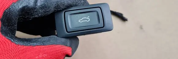 Audi A7 S7 4G Tailgate/boot open switch button 4G0959831A 10091164 10022014