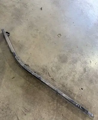 Opel Vivaro Sliding door bottom rail 91165746 7700311977